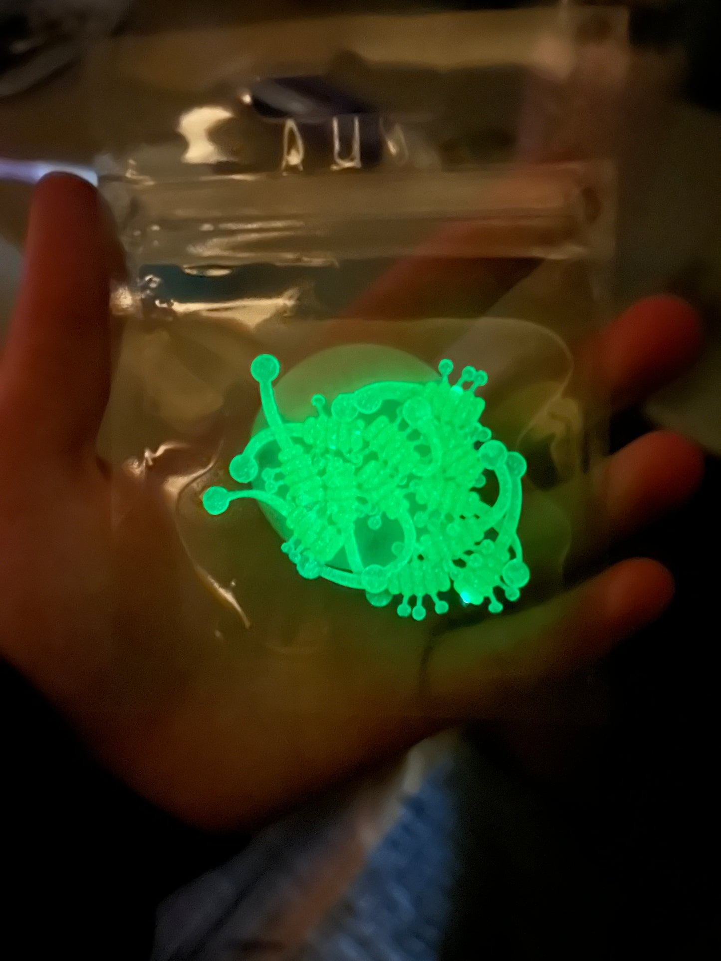 Grinch Ice Scorpion (UV Glow)