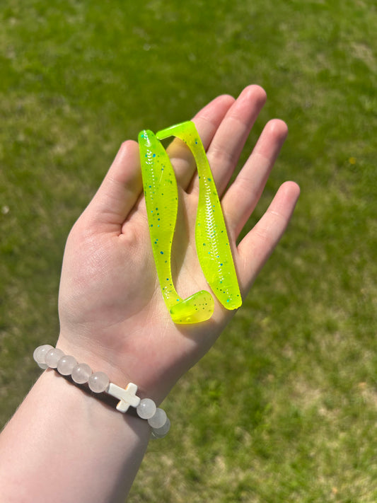 Electric Dew 4 in. Paddle Tail